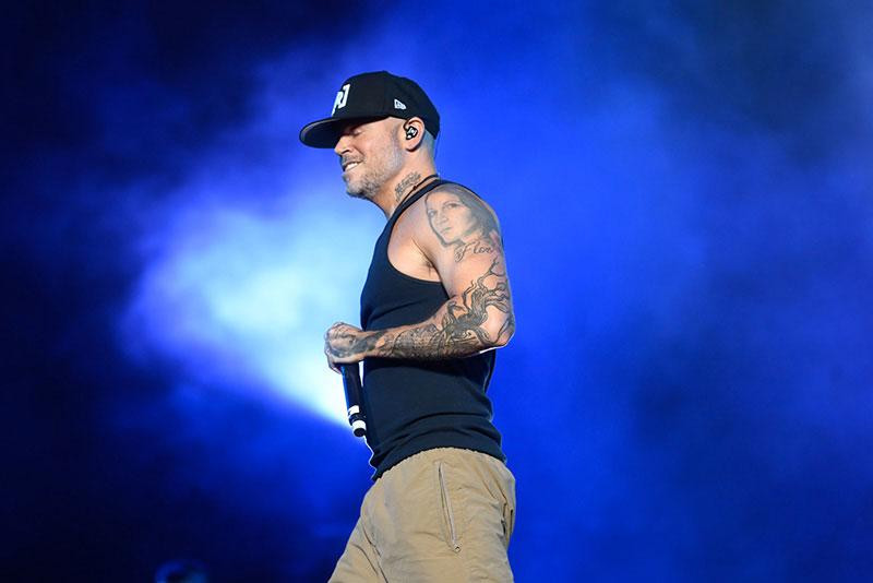 El rapero puertorriqueño Residente en el Festival Vive Latino 2022.